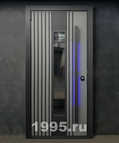 Дверь с бугельной ручкой и остеклением
