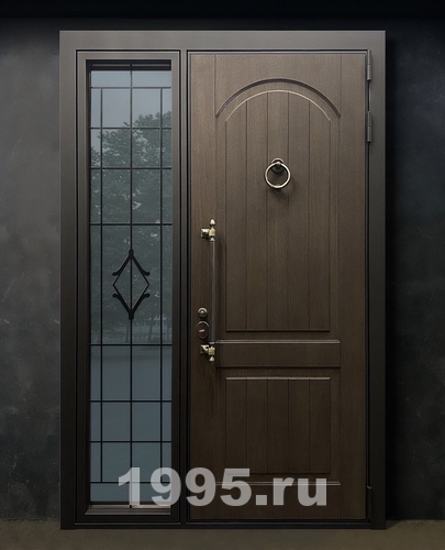 Коттеджная дверь с кнокером